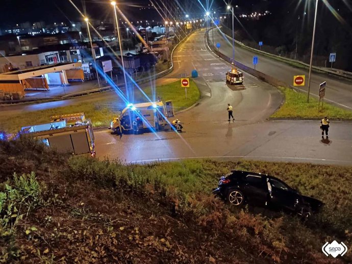Archivo - Accidente de tráfico en Langreo.