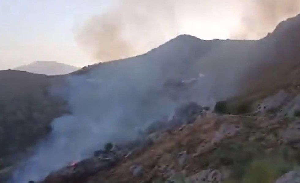 Imagen del incendio de Cástaras ya controlado.