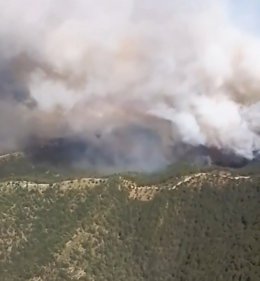 Incendio forestal en Las Peñas de Riglos (Huesca).