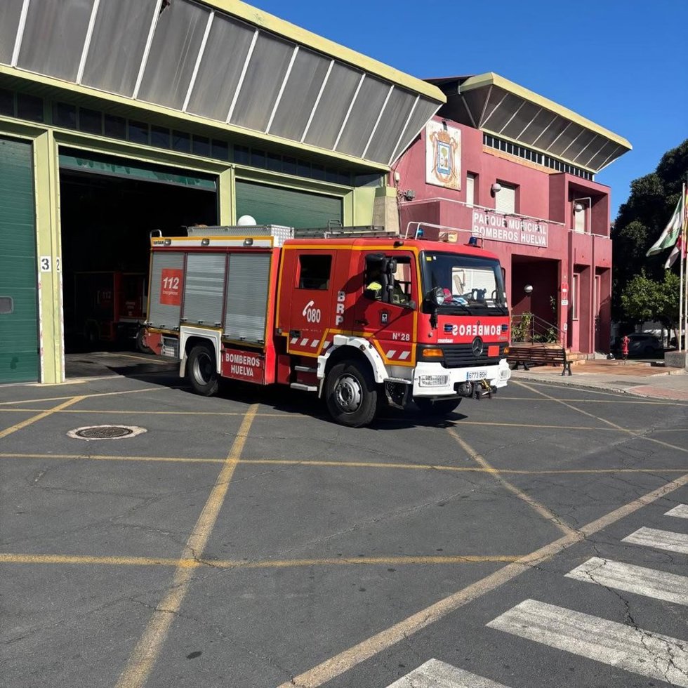 Camión de bomberos de Huelva capital.