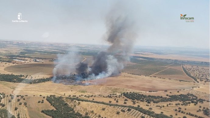 Incendio declarado en Malpica de Tajo.