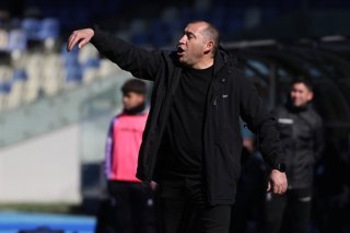 Futbol, Deportes Concepcion vs Universidad de Concepcion Decimoctava fecha, campeonato Nacional 2026. El entrenador de Universidad de Concepcion Cristian Muñoz es fotografiado durante el partido de primera division contra Deportes Concepcion disputado en