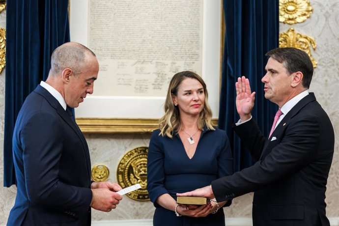 O novo procurador-geral dos Estados Unidos, Todd Blanche, durante a cerimônia de posse no Salão Oval