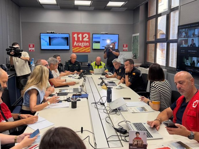 La vicepresidenta del Gobierno de Aragón, Mar Vaquero, preside una reunión del Centro de Coordinación Operativa Integrado (CECOPI).