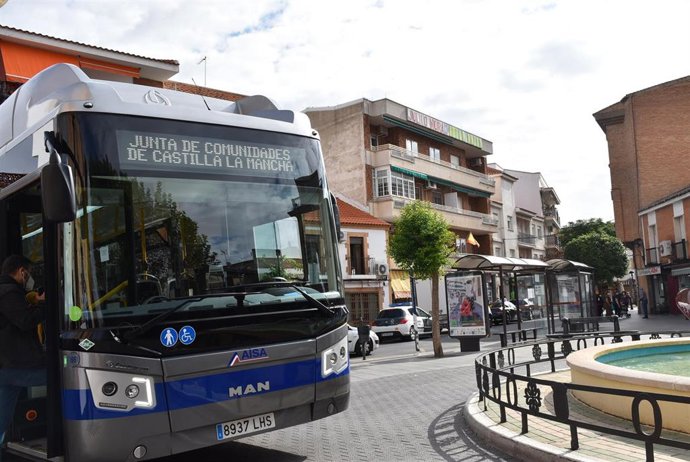 Autobús de la Junta.