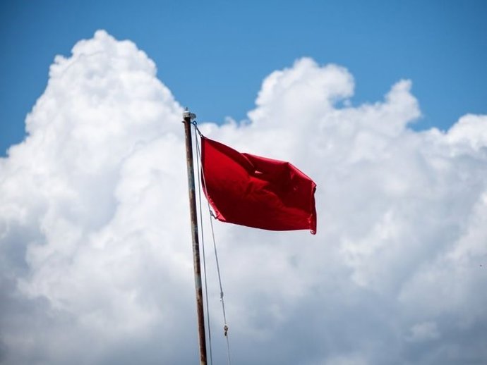 Archivo - Bandera roja