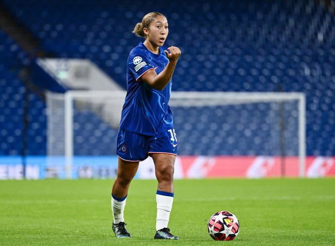 Archivo - Arquivo - Lauren James, do Chelsea, durante a partida de futebol da Liga dos Campeões Feminina da UEFA, Grupo B, 1ª rodada, entre Chelsea e Real Madrid, em 8 de outubro de 2024, no Stamford Bridge, em Londres, Inglaterra - Foto: Ashley Western /