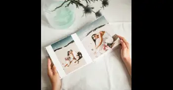 El álbum de fotos, un objeto que ordena recuerdos y da forma a la memoria