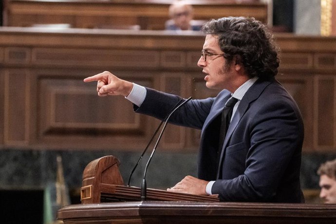 El secretario general de Vox, José María Figaredo, durante la celebración de una sesión extraordinaria del Pleno del Congreso de los Diputados, a 23 de julio de 2026, en Madrid (España). La Cámara Baja se reúne en pleno verano para debatir y someter a vot