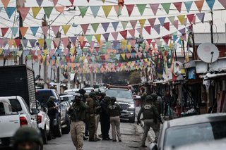 Santiago, 11 de Agosto de 2026.  Megaoperativo de Carabineros en la Legua Emergencia donde fue desbaratada la banda del Cojo Cesar que operaba desde la carcel   Diego Martin /Aton Chile