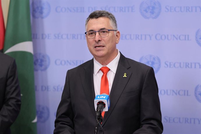 Archivo - Arquivo - 5 de agosto de 2025, Nova York, NY, EUA: NOVA YORK, NOVA YORK - 5 DE AGOSTO: Gideon Sa’ar, ministro das Relações Exteriores do Estado de Israel, e o representante permanente de Israel nas Nações Unidas, o embaixador Danny Danon, chegam