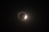 Foto: Eclipse solar 2026 en España, en directo: reacciones, imágenes y vídeos