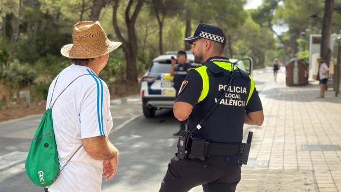 València empieza a cortar los accesos al paraje natural de El Saler