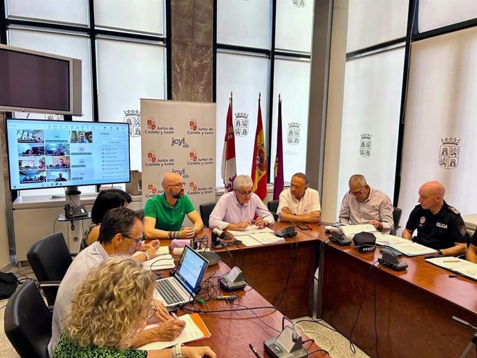 Reunión del Centro de Coordinación Operativa Integrado (Cecopi) celebrada este miércoles en León con motivo del eclipse de Sol.