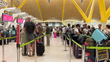 Los aeropuertos españoles marcan récord en julio con 34,4 millones de pasajeros