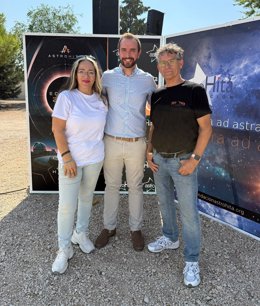 Castilla-La Mancha Y Astrohita Ultiman Un Protocolo De Colaboración Para Fomentar La Divulgación De La Astronomía.