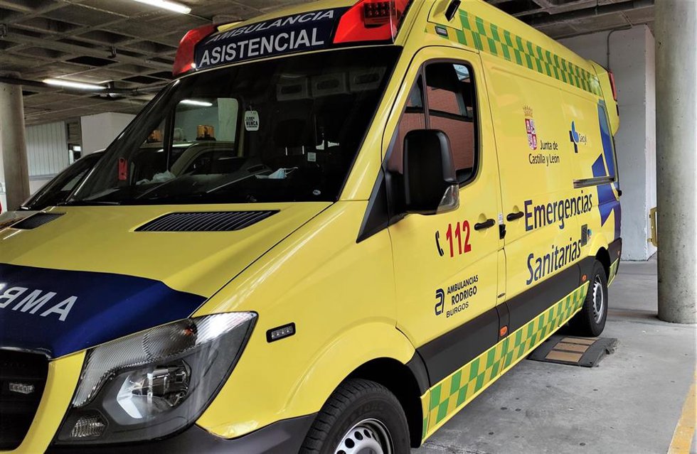 Archivo - Ambulancia de la Junta.
