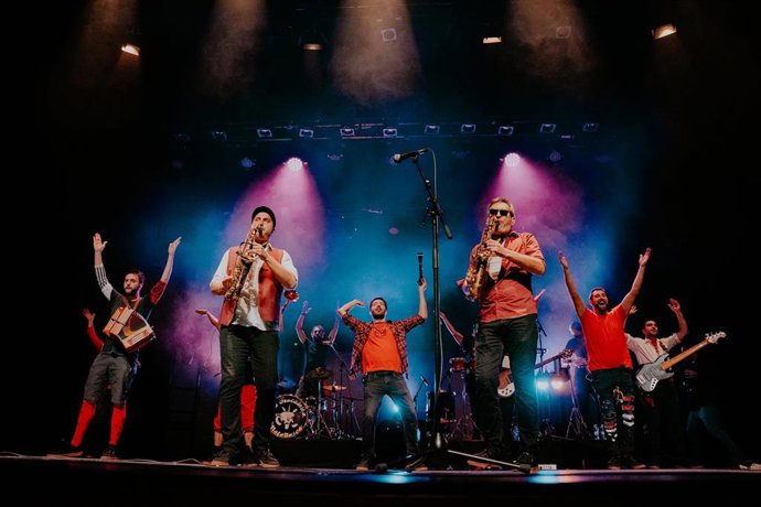 El grupo valenciano La Trocamba Matanusca baja el telón este viernes de Los Conciertos de Pedrilla en Cáceres