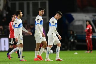 Futbol, Estudiantes de La Plata vs Universidad Catolica  Copa Libertadores 2026. Jugadores de Universidad Catolica son fotografiados durante el partido  de Copa Libertadores contra Estudiantes de La Plata disputado en el Estadio Jorge Luis Hirschi de La