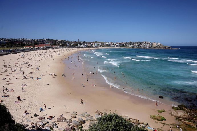 Archivo - Una vista de la playa de Bondi en Australia