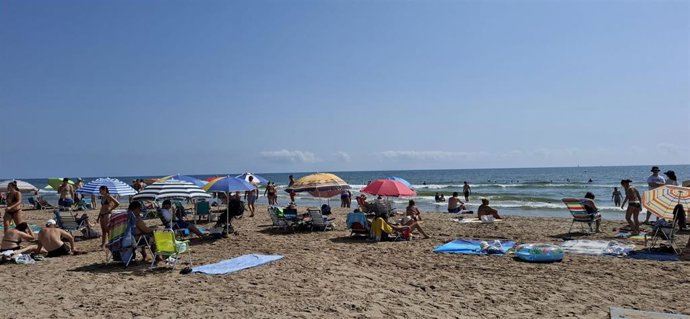 Playa de la Malva-rosa, punto oficial de visualización del eclipse total de sol, la mañana previa