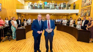 Benidorm entrega la 'Distinción Europa' al investigador Juan Carlos Izpisúa Belmonte