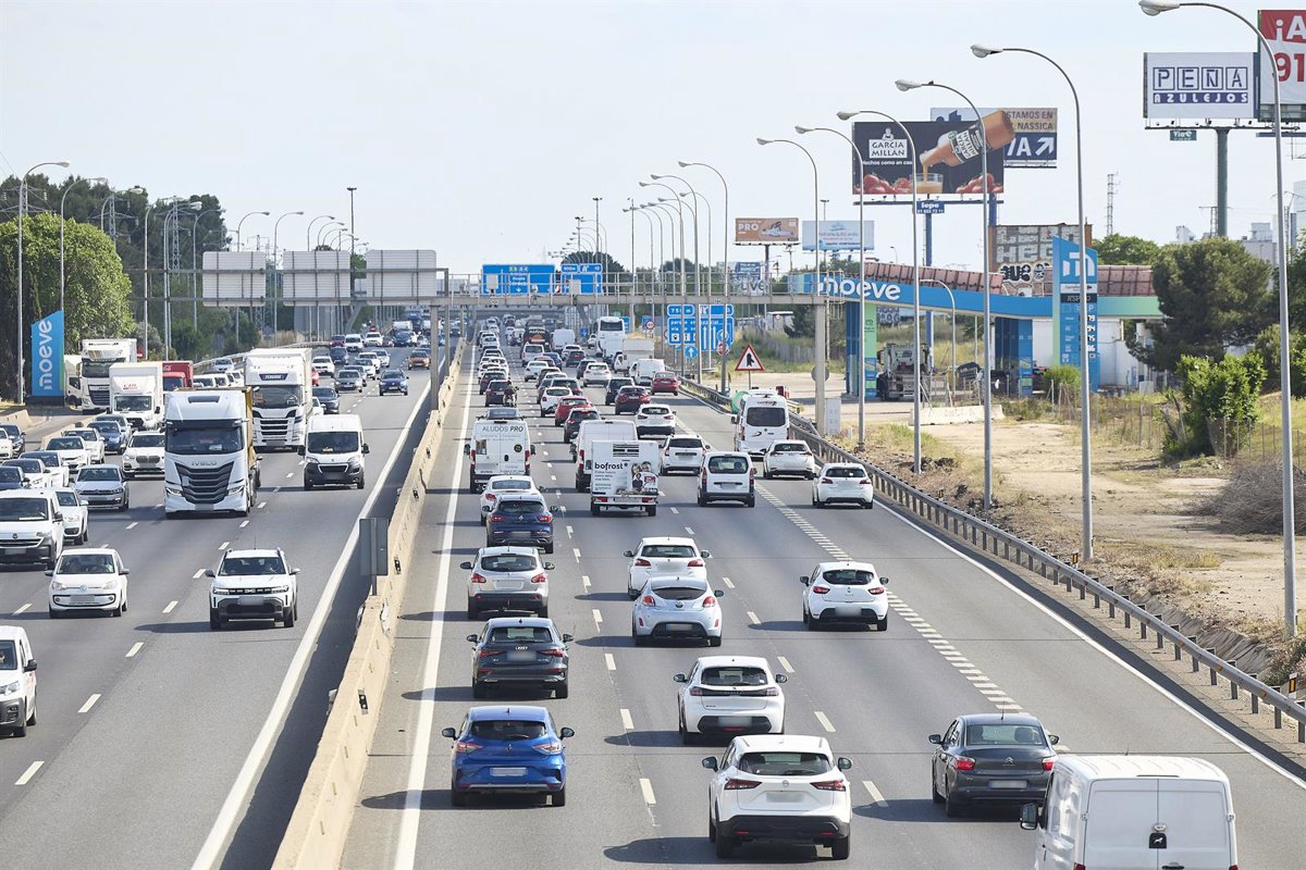 Carreteras de Madrid y Barcelona concentran las principales incidencias a pocas horas del eclipse