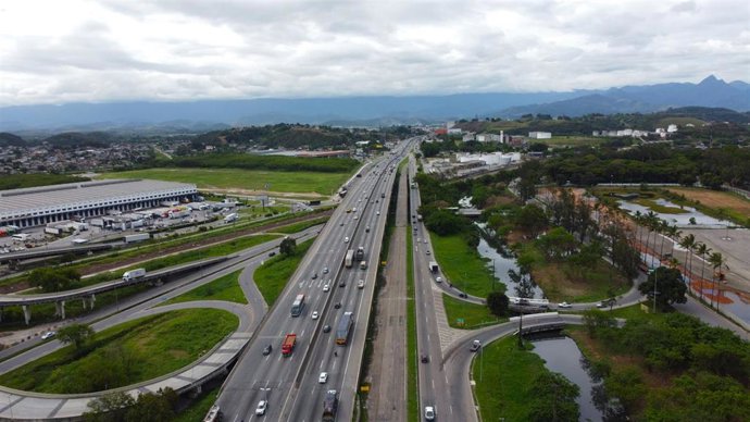 Archivo - Autopista en Brasil.