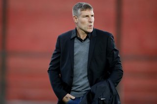 Futbol, Union Espanola vs Deportes Temuco  El entrenador de Union Espanola, Martin Palermo toma su lugar antes  del partido de primera division en el estadio Santa Laura de Santiago, Chile.  19/10/2018  Christian Iglesias/Photosport*****    Football,