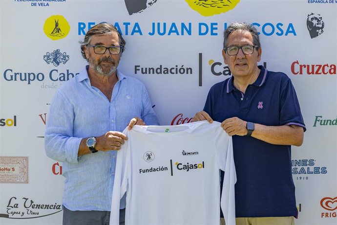 El presidente de la Fundación Cajasol, Antonio Pulido, en la presentación de la 55 Semana Náutica y la 32 Regata Juan de la Cosa, que se celebrarán en aguas de la Bahía de Cádiz.