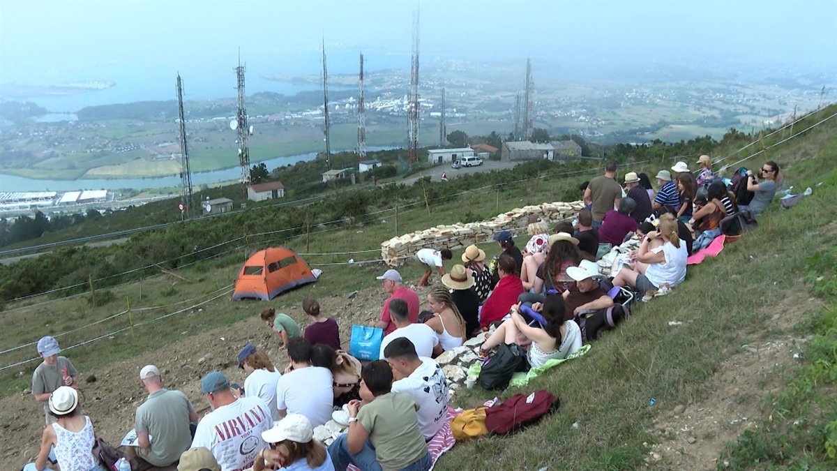 Cantabria ofrece bajar al polígono de Heras a quienes han subido a Peña Cabarga por la nula visibilidad