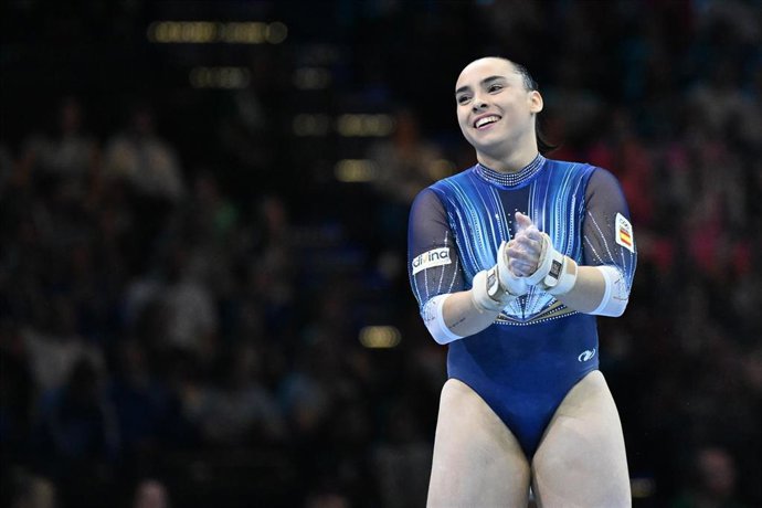 Archivo - La gimnasta española Alba Petisco durante los Europeos de Gimnasia Artística de 2025