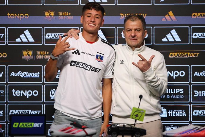 Santiago, 12 de Agosto del 2026.  Colo Colo presenta oficialmente a Iván Román como su segundo refuerzo del mercado.  Luis Quinteros/Photosport