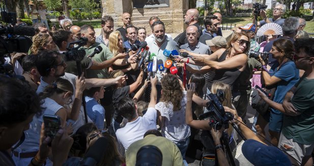 Abascal critica la "traición de Sánchez" en Ceuta y afirma que "debe ser investigada por el Tribunal Supremo"