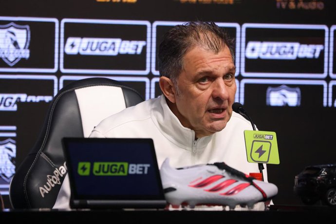 Santiago, 12 de Agosto del 2026.  Colo Colo presenta oficialmente a Iván Román como su segundo refuerzo del mercado.  Luis Quinteros/Photosport