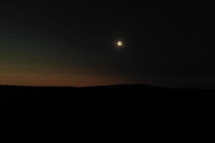 Eclipse solar