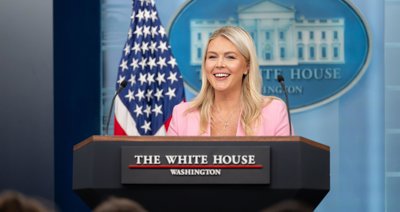 Trump anuncia la salida de la portavoz de la Casa Blanca, Karoline Leavitt
