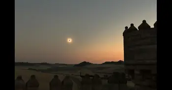 Lágrimas de emoción y aplausos en el eclipse desde un castillo de Valladolid: "Lo vas a recordar toda la vida"