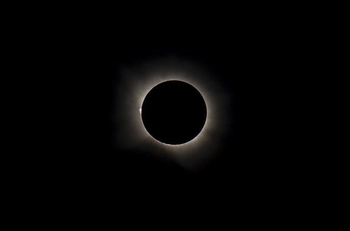 Vista del eclipse total de Sol