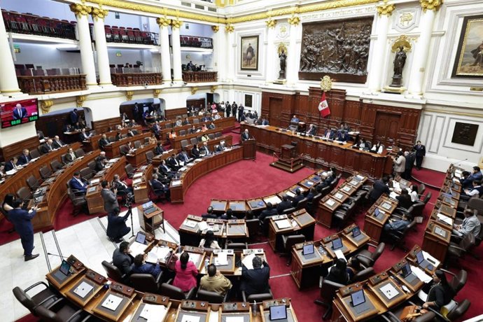 Archivo - Perú.- Congreso: Cámara de Diputados se alista para iniciar funciones entre ellas la legislativa