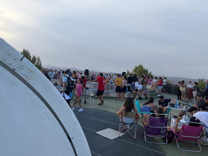 El eclipse solar y las 'Lágrimas de San Lorenzo' protagonizan una noche astronómica en el Cabezo de la Jara (Puerto Lumbreras)