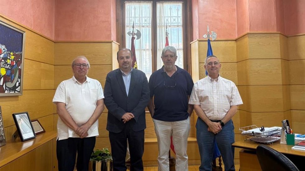 El Gobierno De Castilla-La Mancha Y La Asociación Manuel Azaña Estudian Nuevas Actuaciones En Materia De Memoria Democrática.