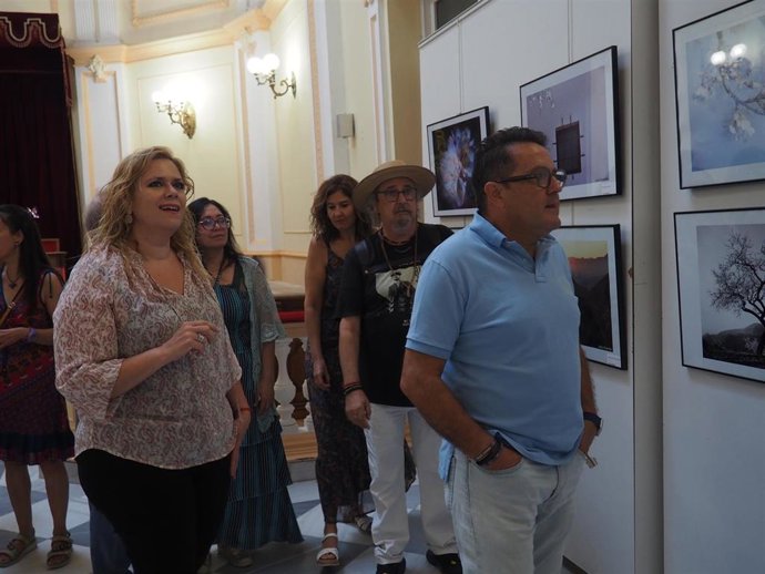 La Diputación de Cuenca acoge la exposición fotográfica 'Donde florece la luz'.