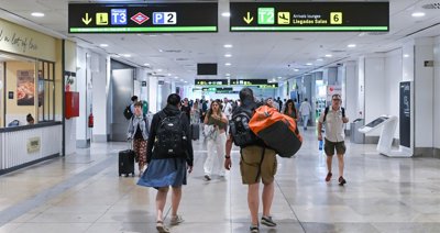Los viajeros afectados por los controles a vuelos procedentes de Italia superan ya las 3.000 personas