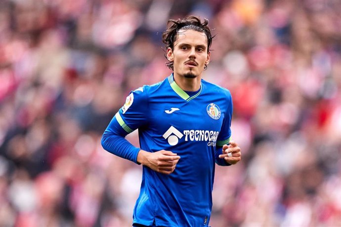 Archivo - El futbolista turco Enes Unal en el encuentro Athletic Club - Getafe de LaLiga EA Sports en su primera etapa en el conjunto madrileño.  