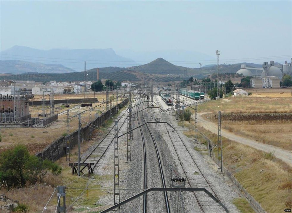 Archivo - Vías de tren
