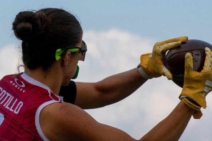 Olga Sotillo, durante un partido de flag football.