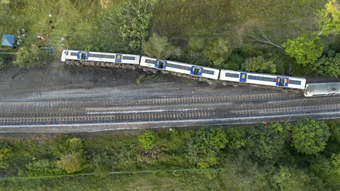 Vista aèria d'un tren descarrilat en Lewes