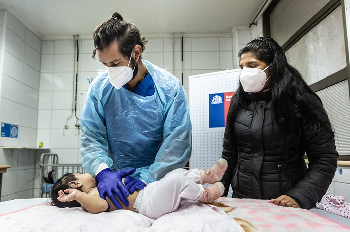 Reporte Semanal Campaña de Invierno 2026: Positividad de las muestras alcanza el 49,5%, la cifra más alta de las últimas tres semanas epidemiológicas    Foto: Ministerio de Salud