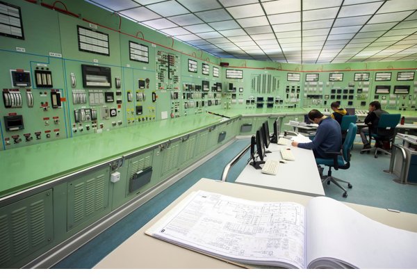 El Gobierno dice que la prórroga a Almaraz "no altera" la fecha de cese definitivo del parque nuclear español en 2035